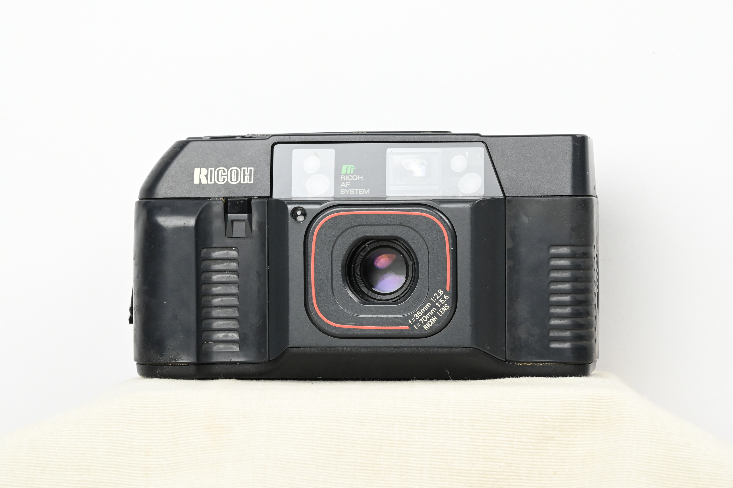 カメラ RICOH 旨く TF－500D