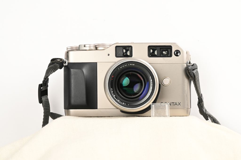 Contax G1(白標) #053398 + Carl Zeiss Planar 2/45 #7806148 Contax G1(白標) #053398 + Carl Zeiss Planar 2/45 #7806148