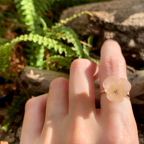塑膠 戒指 多色 - 戒指 三色堇 樹脂 蝴蝶花 禮物 禮盒 手工 客製化