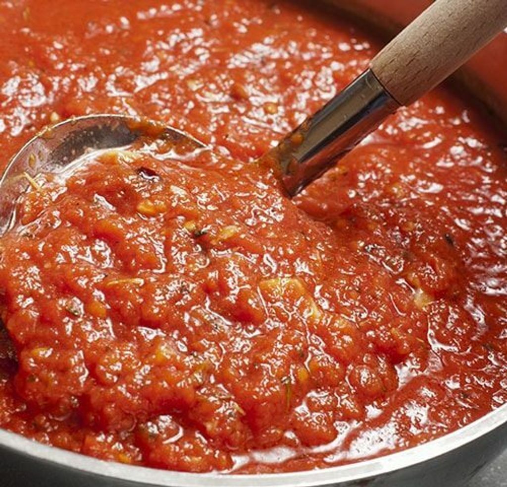 Easy-Homemade-Tomato-Pasta-Sauce-Feature-500x480.jpg