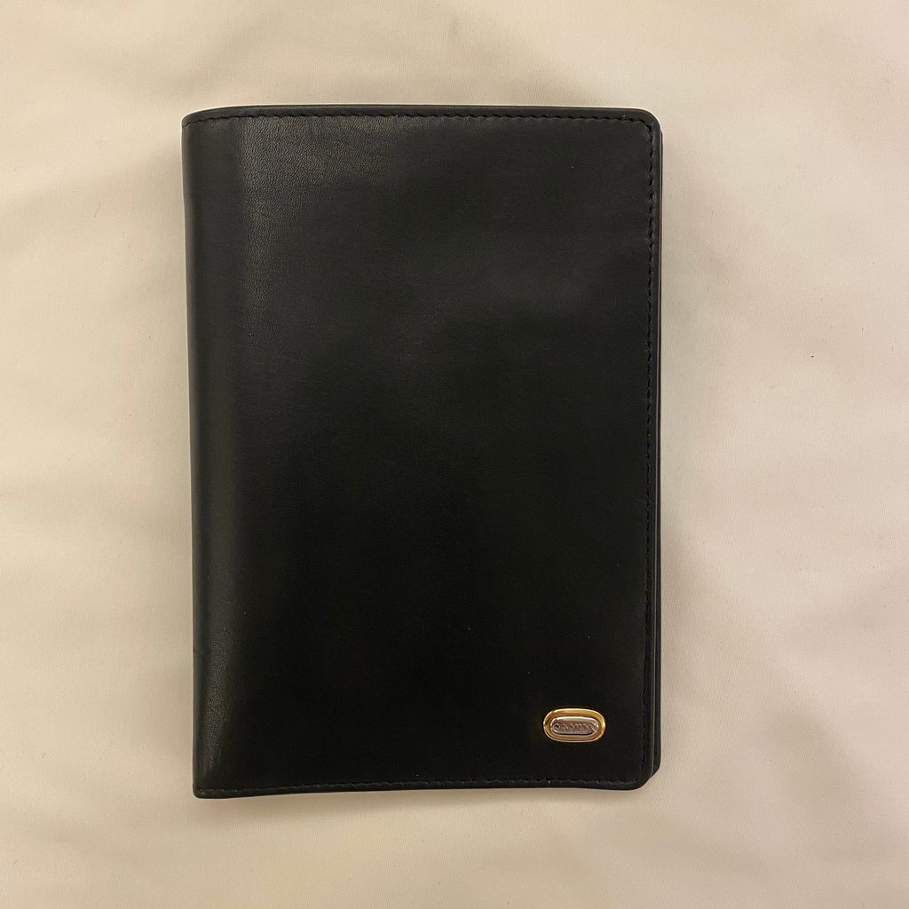 Oroton leather passport and card holder black 澳絡彤真皮黑色護照夾 Avecstyloplume
