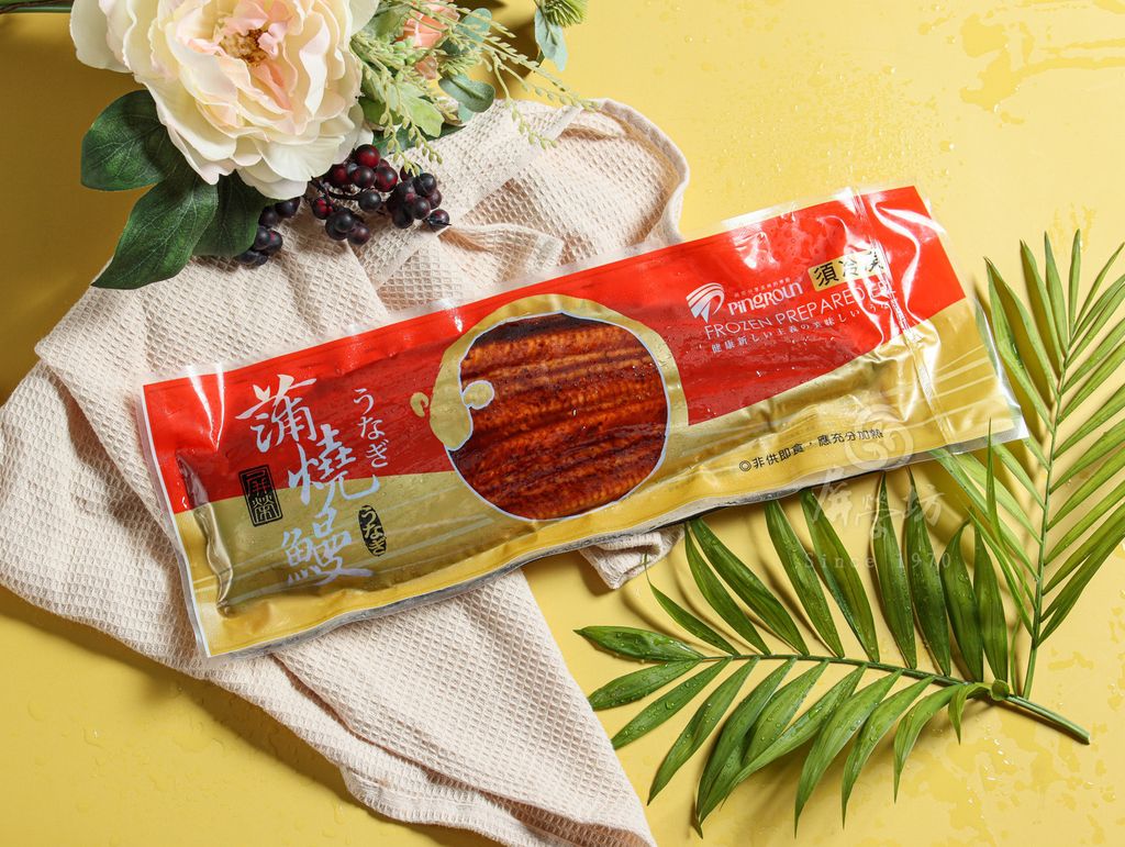 經典蒲燒鰻333g情境照LOGOs