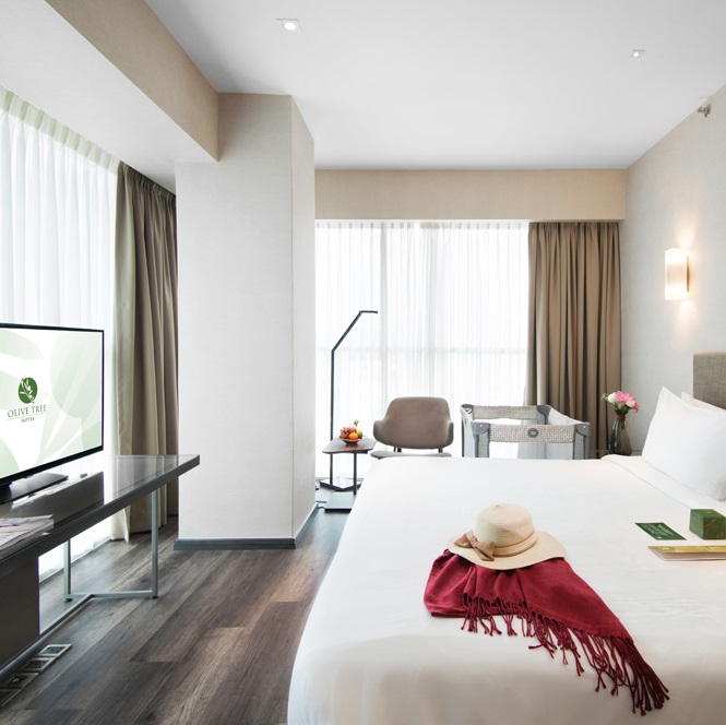 Exec Deluxe_Baby Cot.jpg