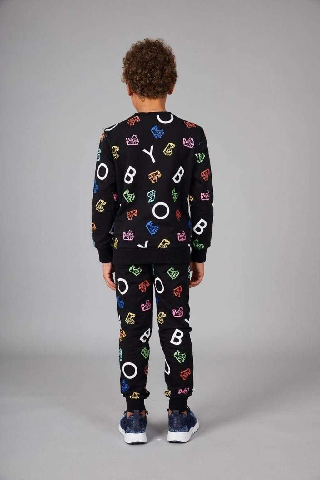 boy-london-kidswear-boy-repeat-quadruple-tracksuit-black-14068904689796_800x1200.jpg