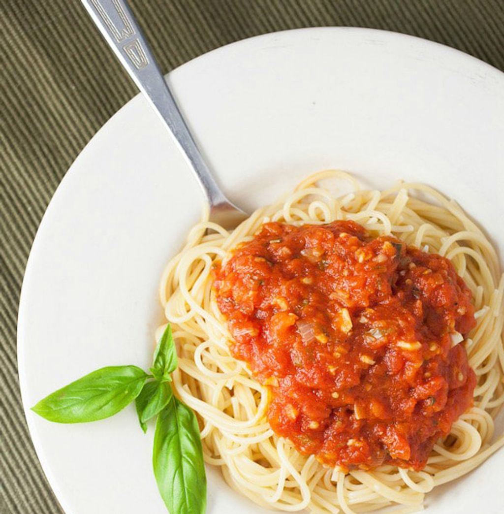 How-To-Make-Homemade-Spaghetti-Sauce-5-1.jpg