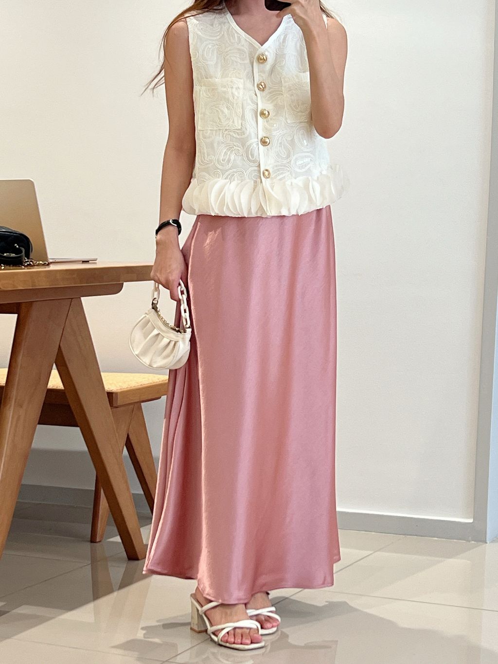 image_C3954E7C-18F8-4C2C-8731-B5C6ABF0A084_1765441527