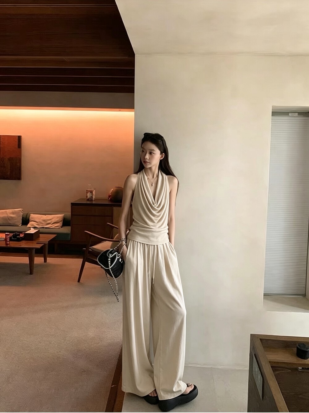 Beige杏色