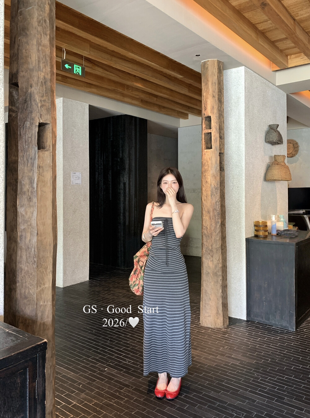 Grey深灰