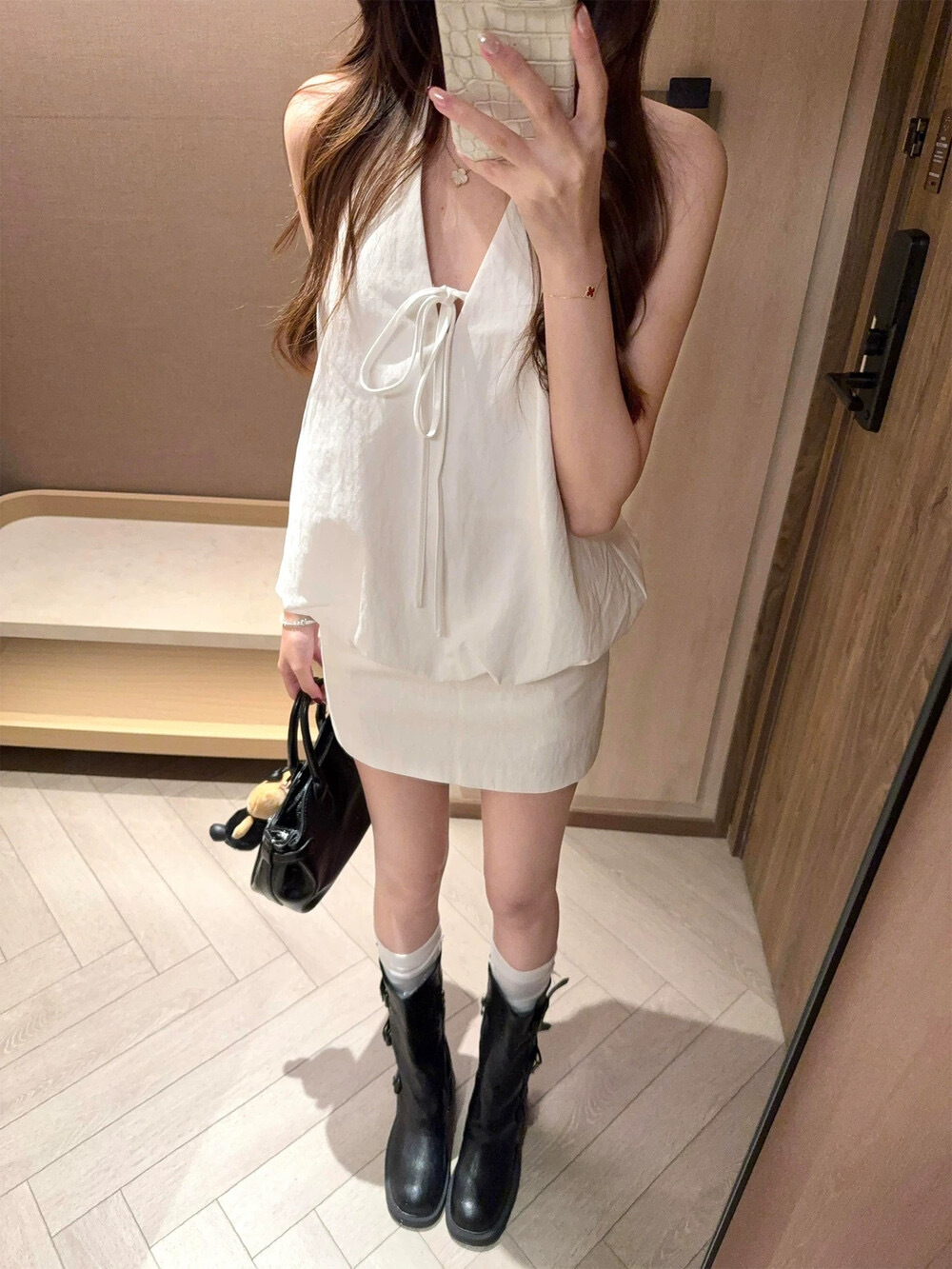 White白色