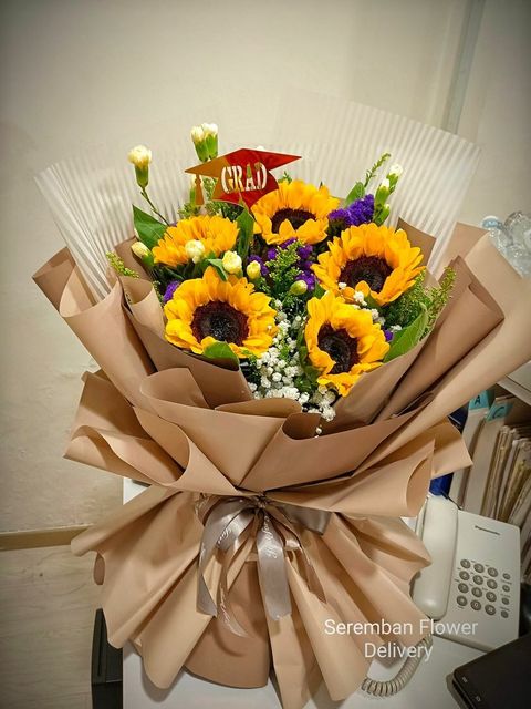 Seremban/Senawang Home Food Delivery, BOUQUET HARGA RM10(min  3set)😱😱‼️‼️Jimat kan nk Surprise, yg bouquet RM20 pun ada🥳‼️‼️ Semua  Harga BAJET😍😍Pakej Bouquet