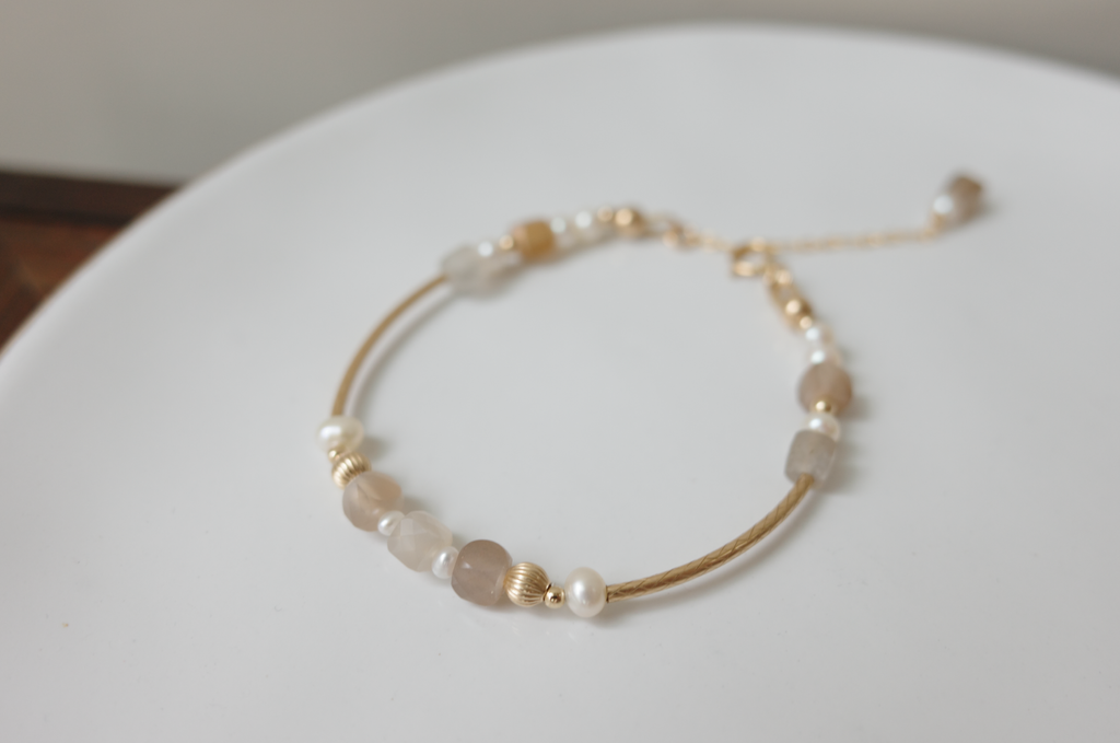 Moonstone Retro Style Bracelet | 古典月光手鍊-1