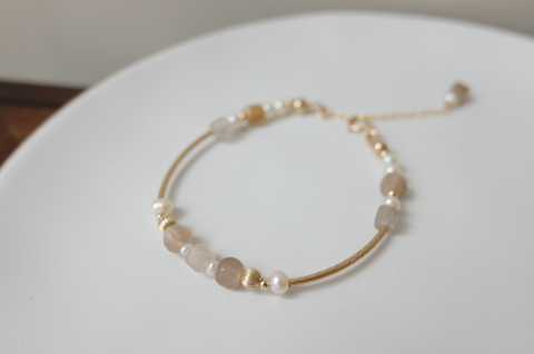 Moonstone Retro Style Bracelet | 古典月光手鍊-1