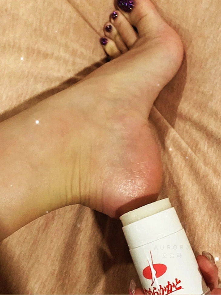 AFA2C9C3-2904-4E24-AD09-73CF15C41EF2