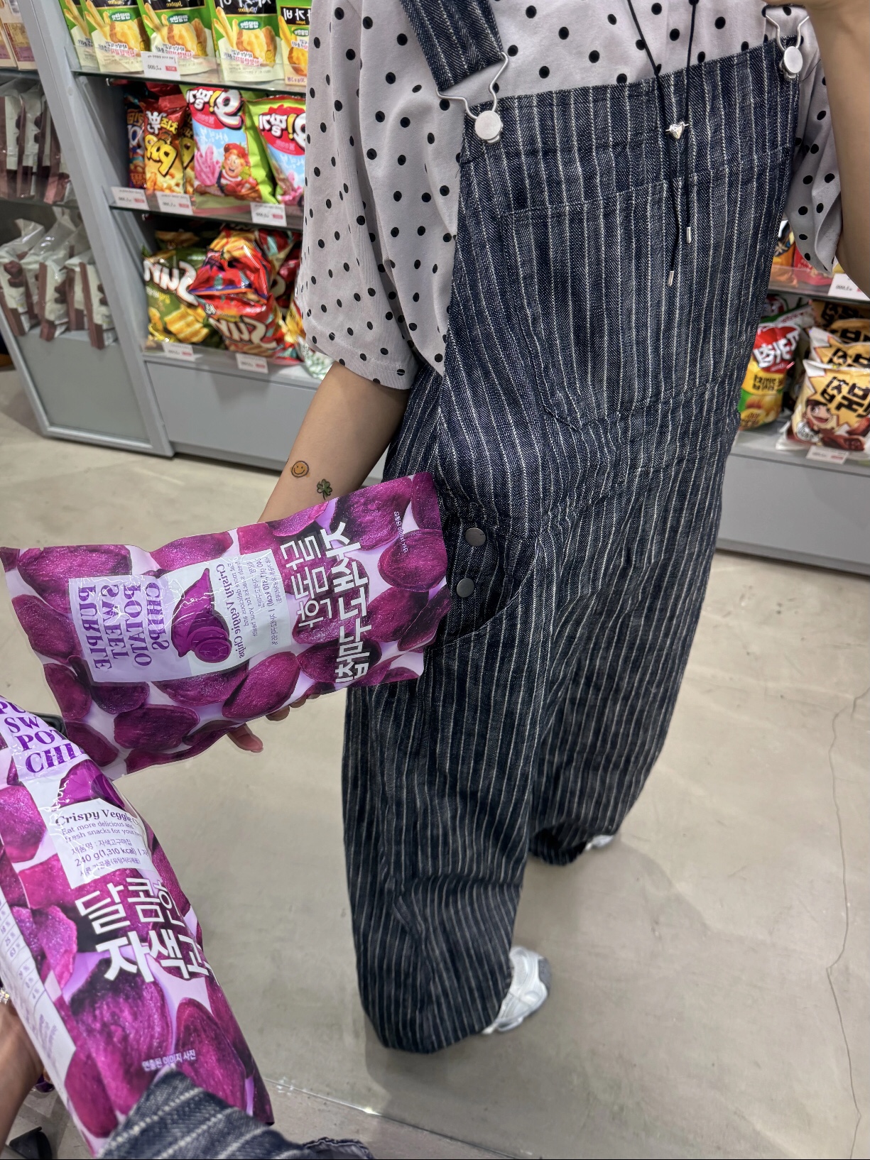 1d113bd0fe10324f8d3ebda65b9d1a00