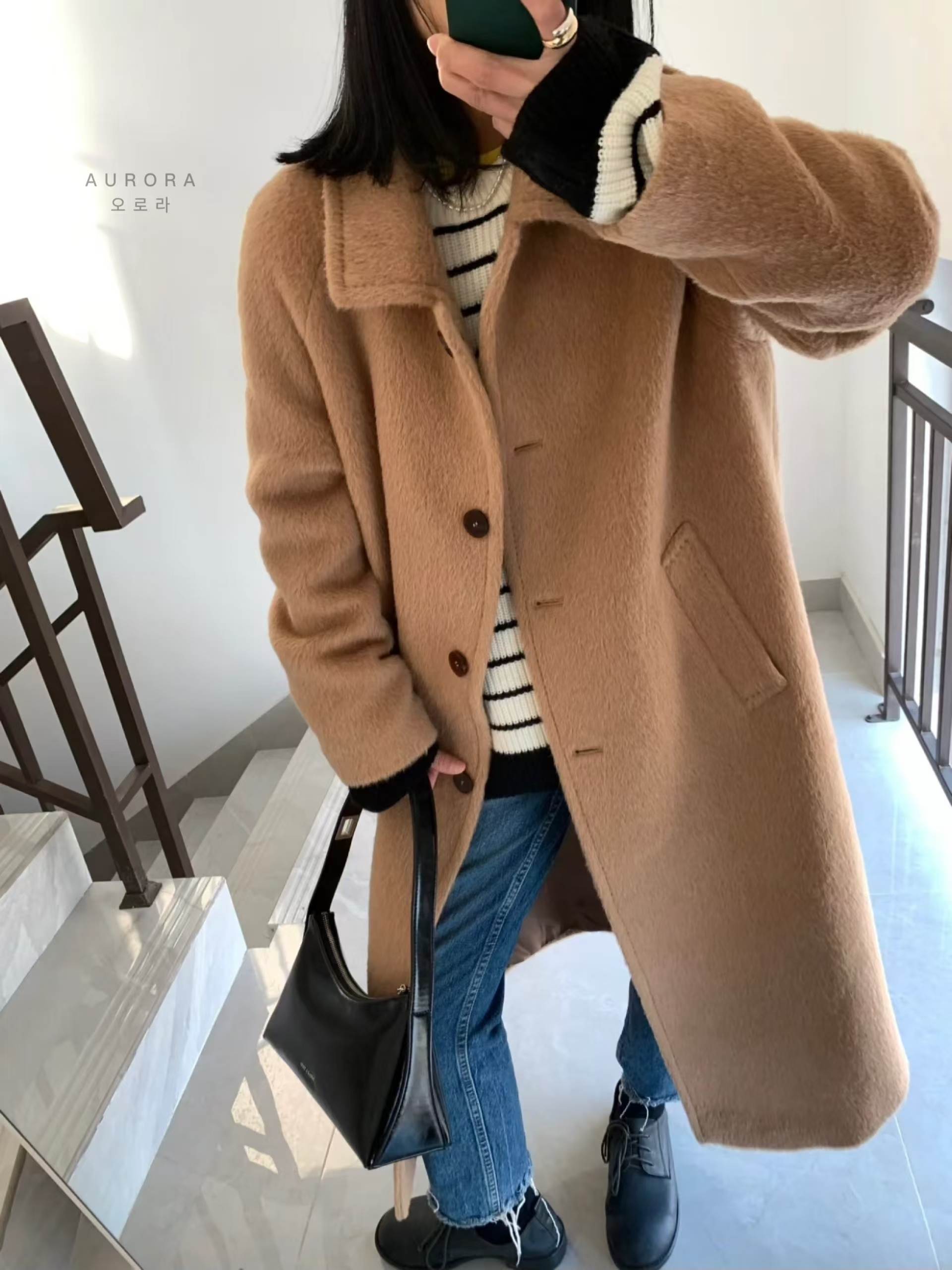 76e5948e17f21ac5b1acc91c7b4a7702