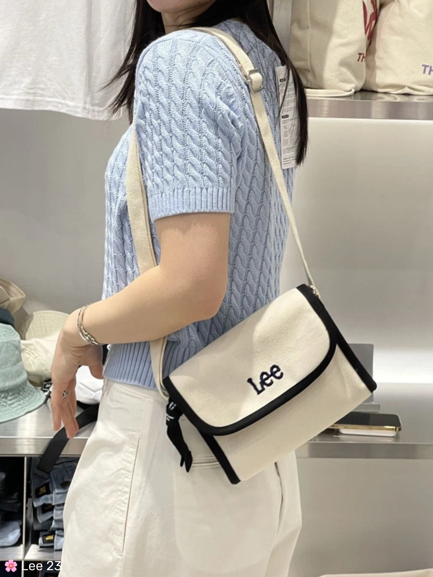 22cfe53a5916ccb76904255fff2f994e