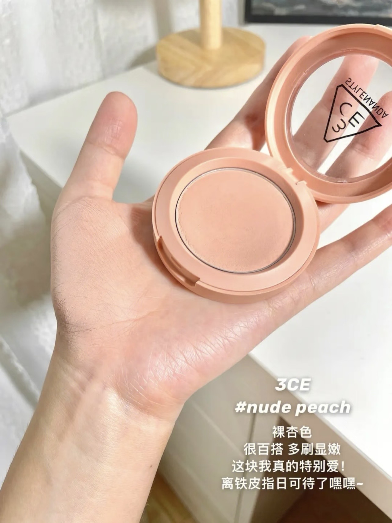 af8c0f91306b09352ad2efc4a7e171e4