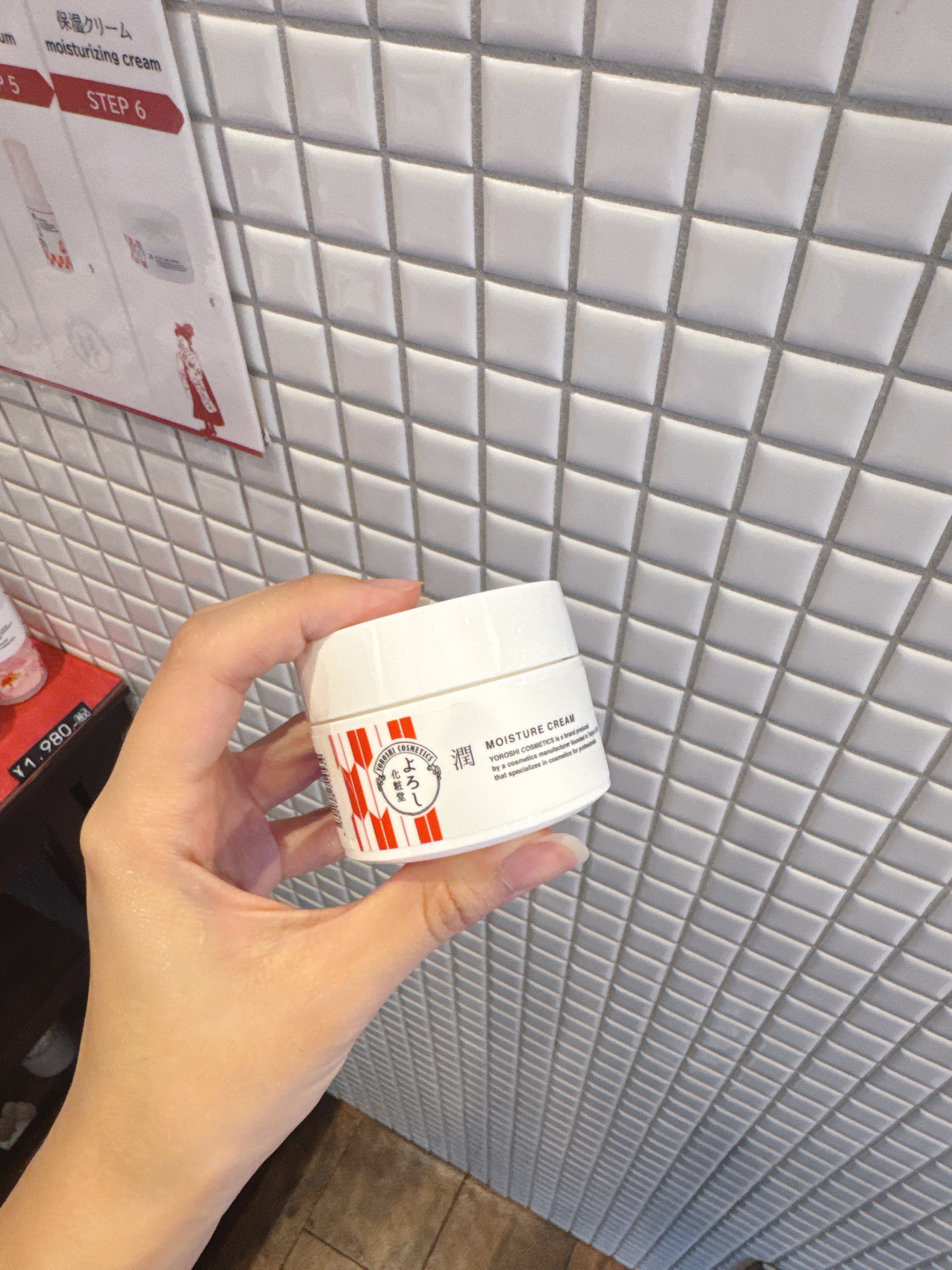 a63819fb5e83f4abd8a77edb97381932