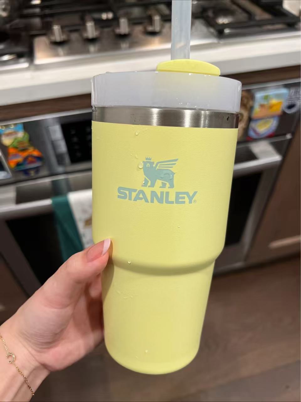 de67ea27d22968bec2f8cae27bd9a4fa