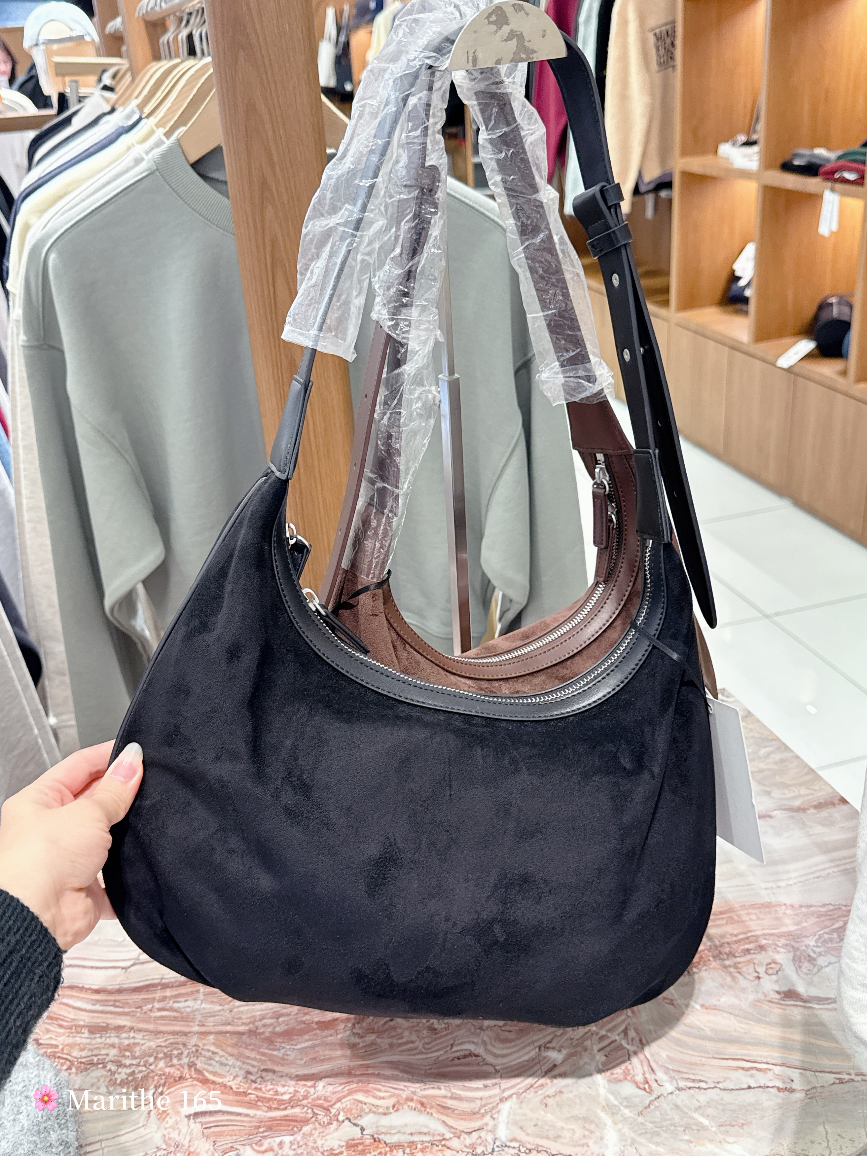 548695dbcb91a70e8baa26758e466479