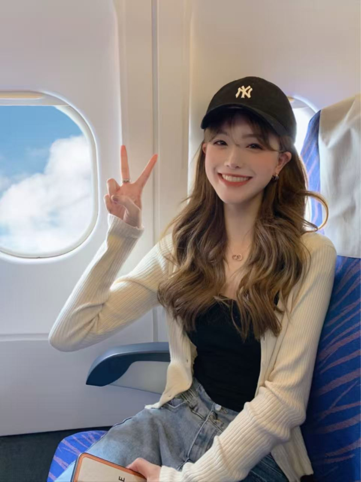 7E9643D8-98F8-4056-BDC0-DEC6AFD19BCF