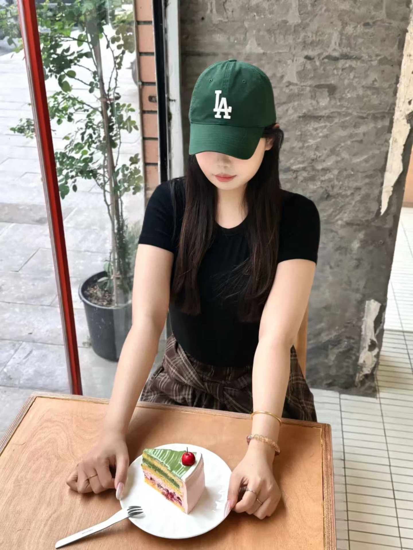 92055A63-F5AB-4DE2-BB25-59A940CC1AEB