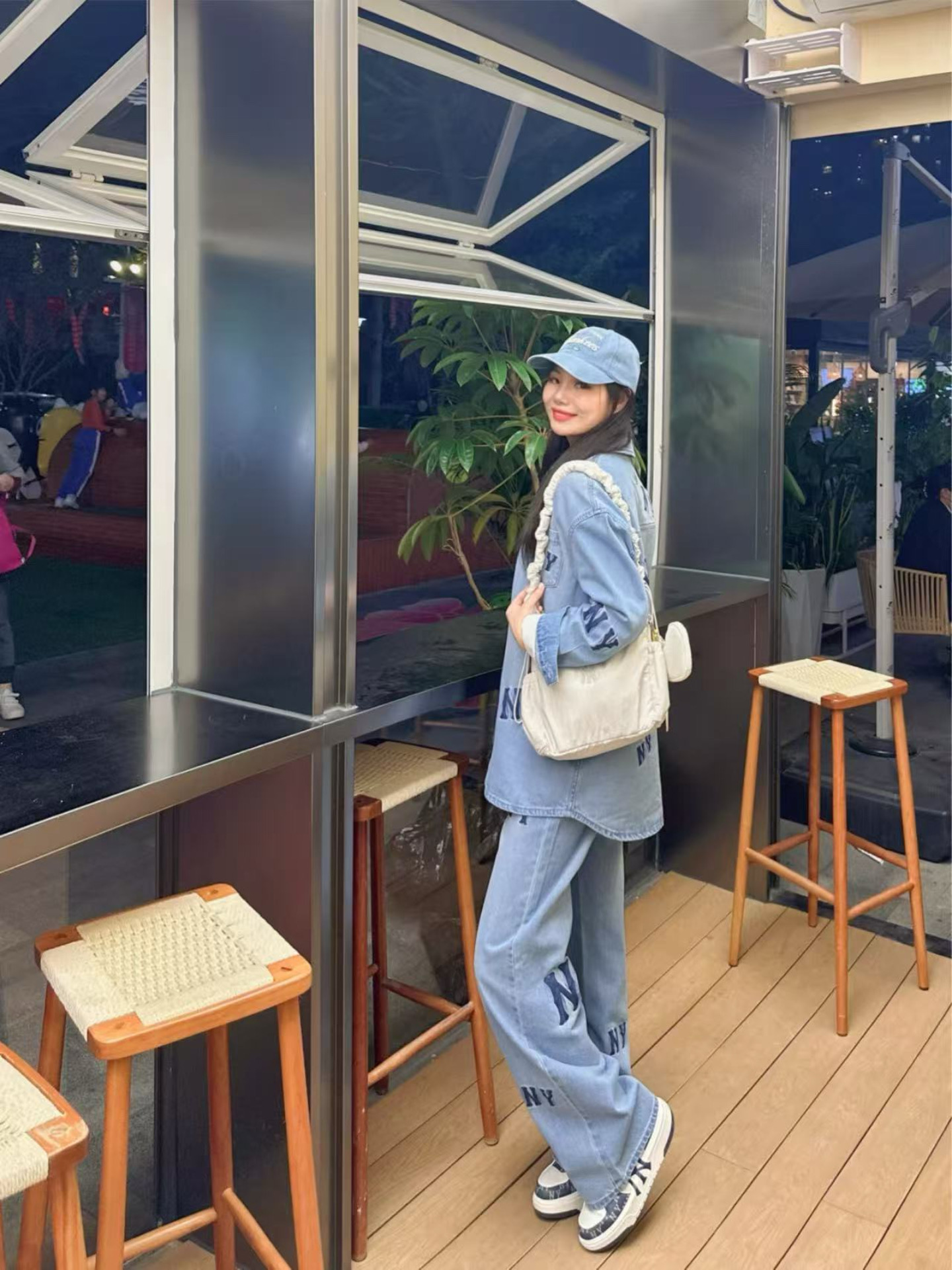 3B64E916-3CF0-4543-9252-758A9D208275