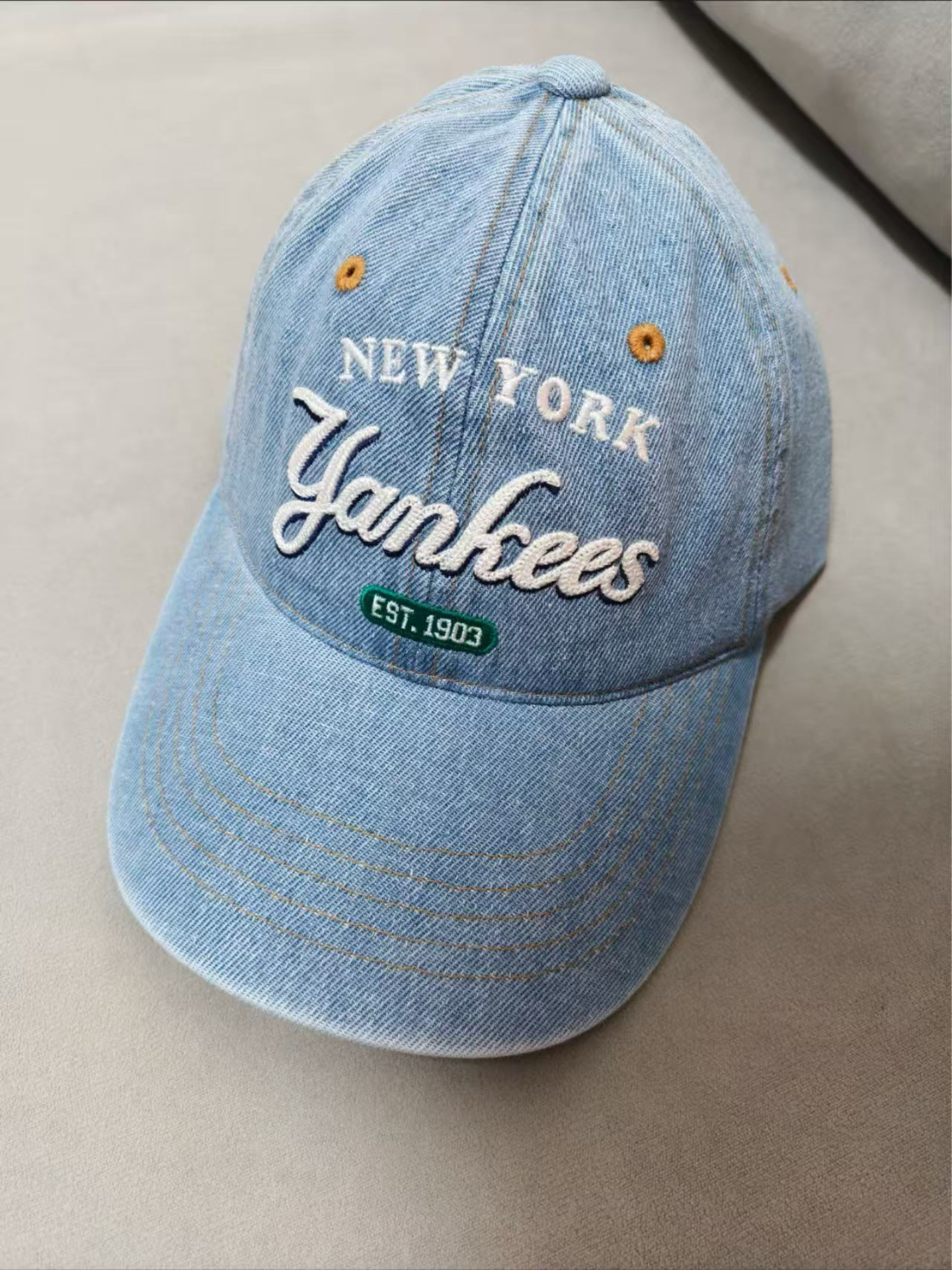 C1FFCF2C-4BB3-44C3-A6E3-771584484005