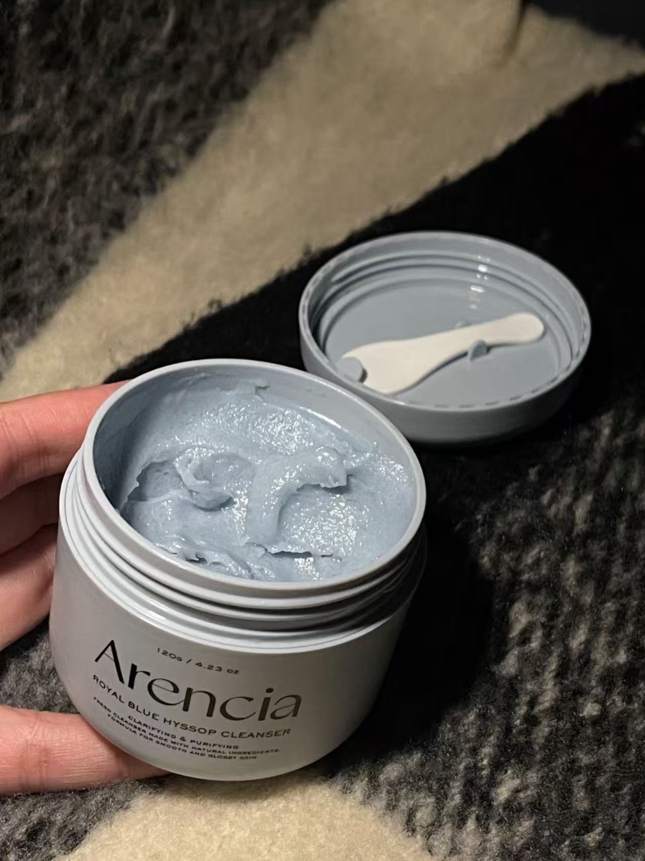 1cedbbea918745632b38282adbc292c7