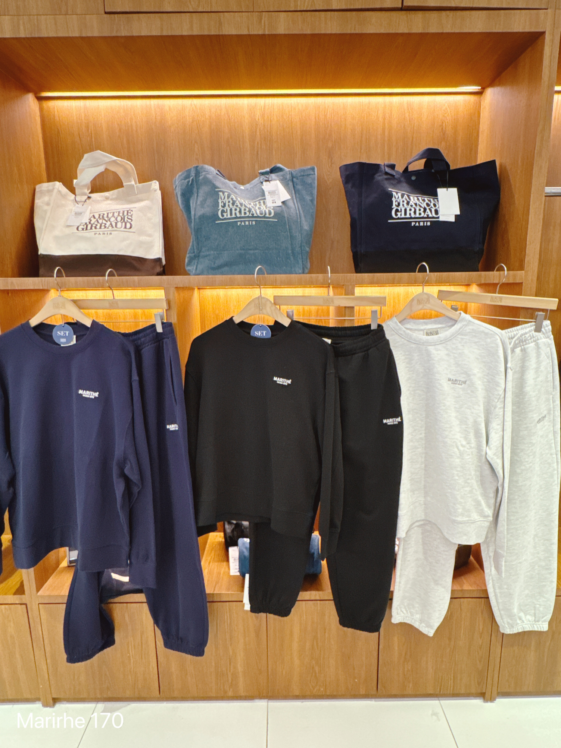 082B1FF5-D823-4B45-BC65-DB6EFFAED1D7