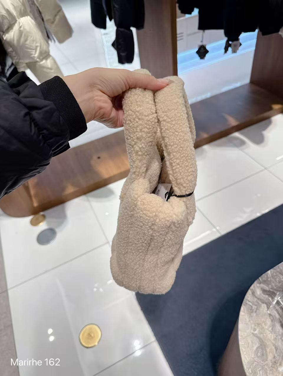 800abc9b187f8f6ee1af5f07bbd961de