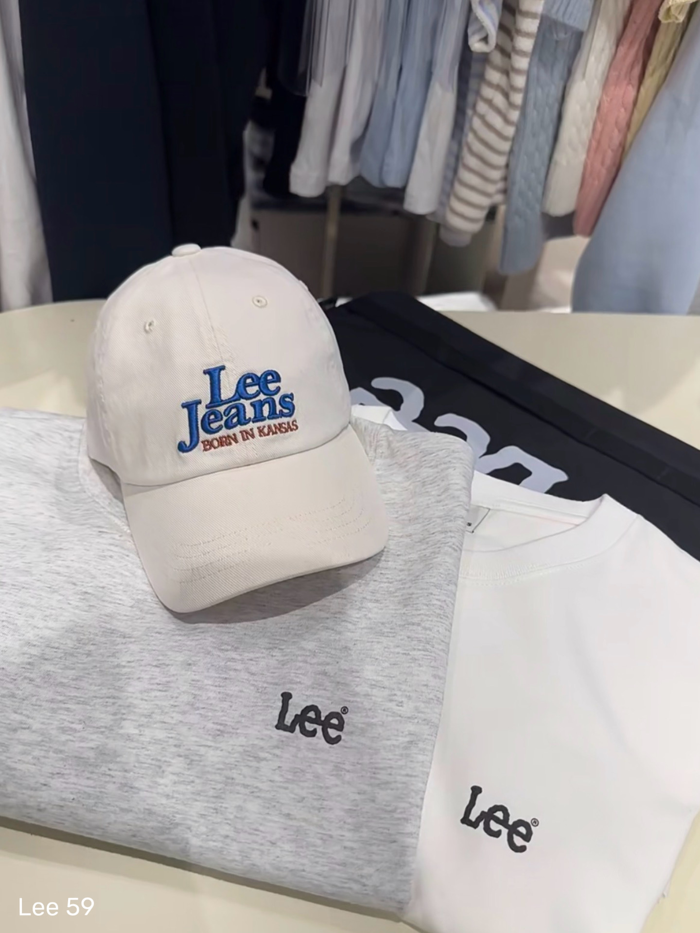 3469e8d9d5d8576b80952fdb852f2985