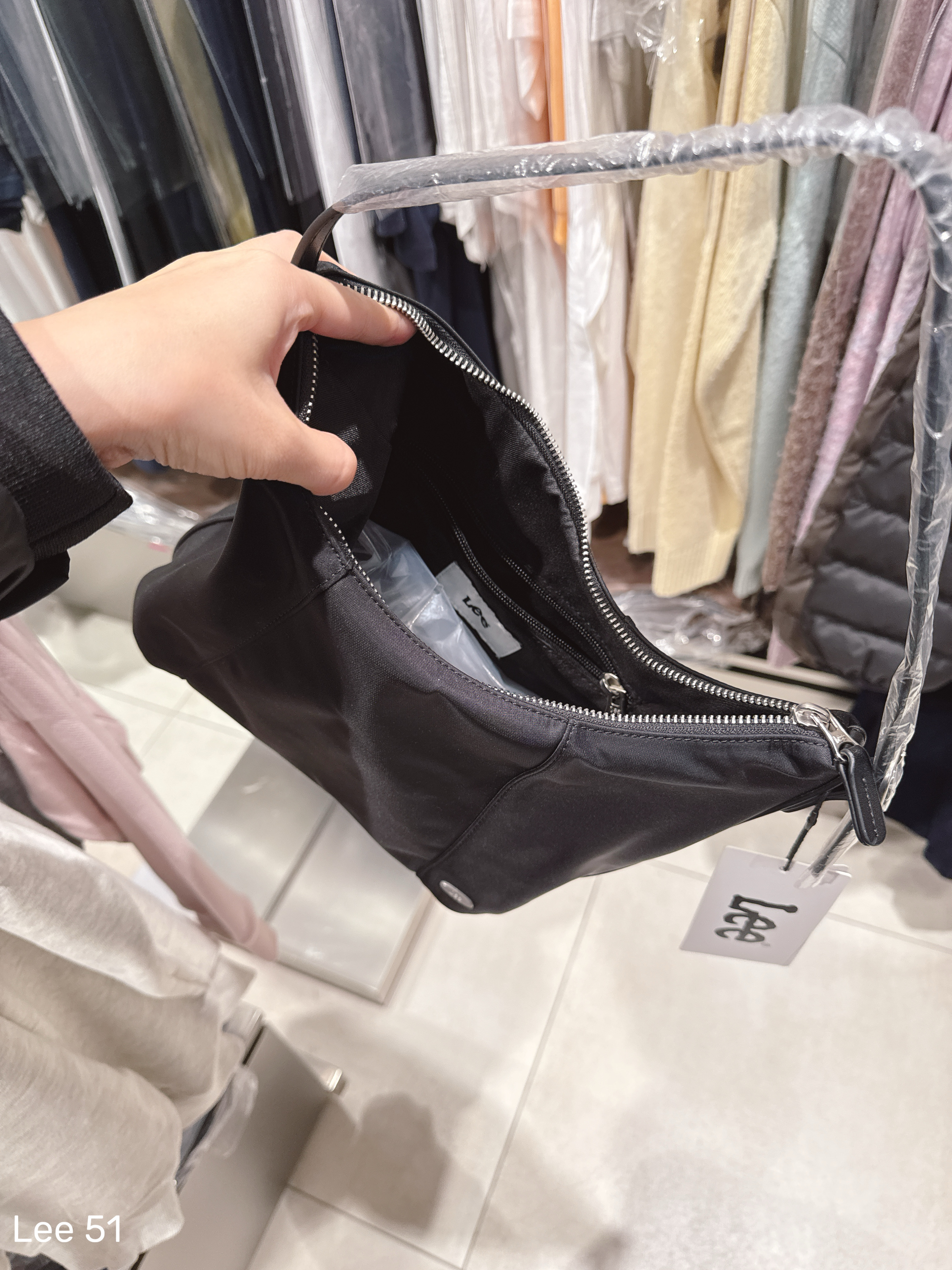 1da03b5e26938711315bd85528e586ef