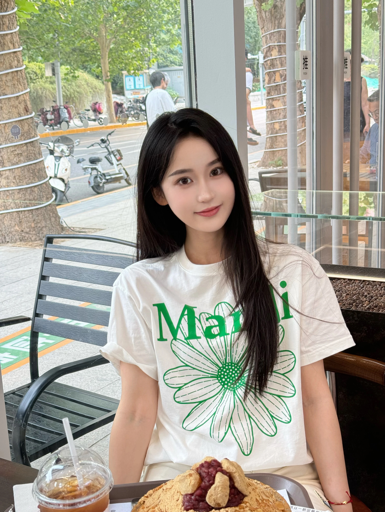 7f86dd10f614d128f4bcfd1969da3da8