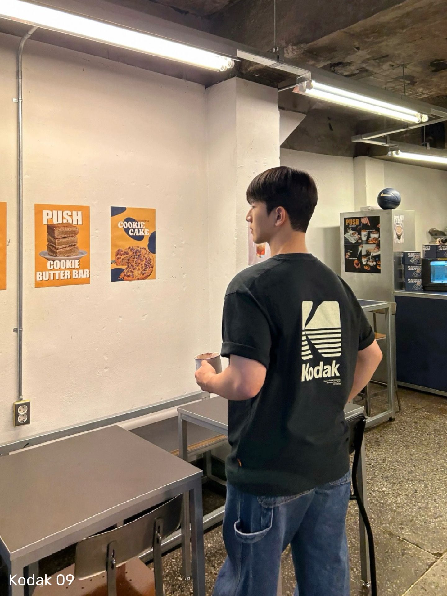 b37d2b532cc4f305a7a7c740421b7c48