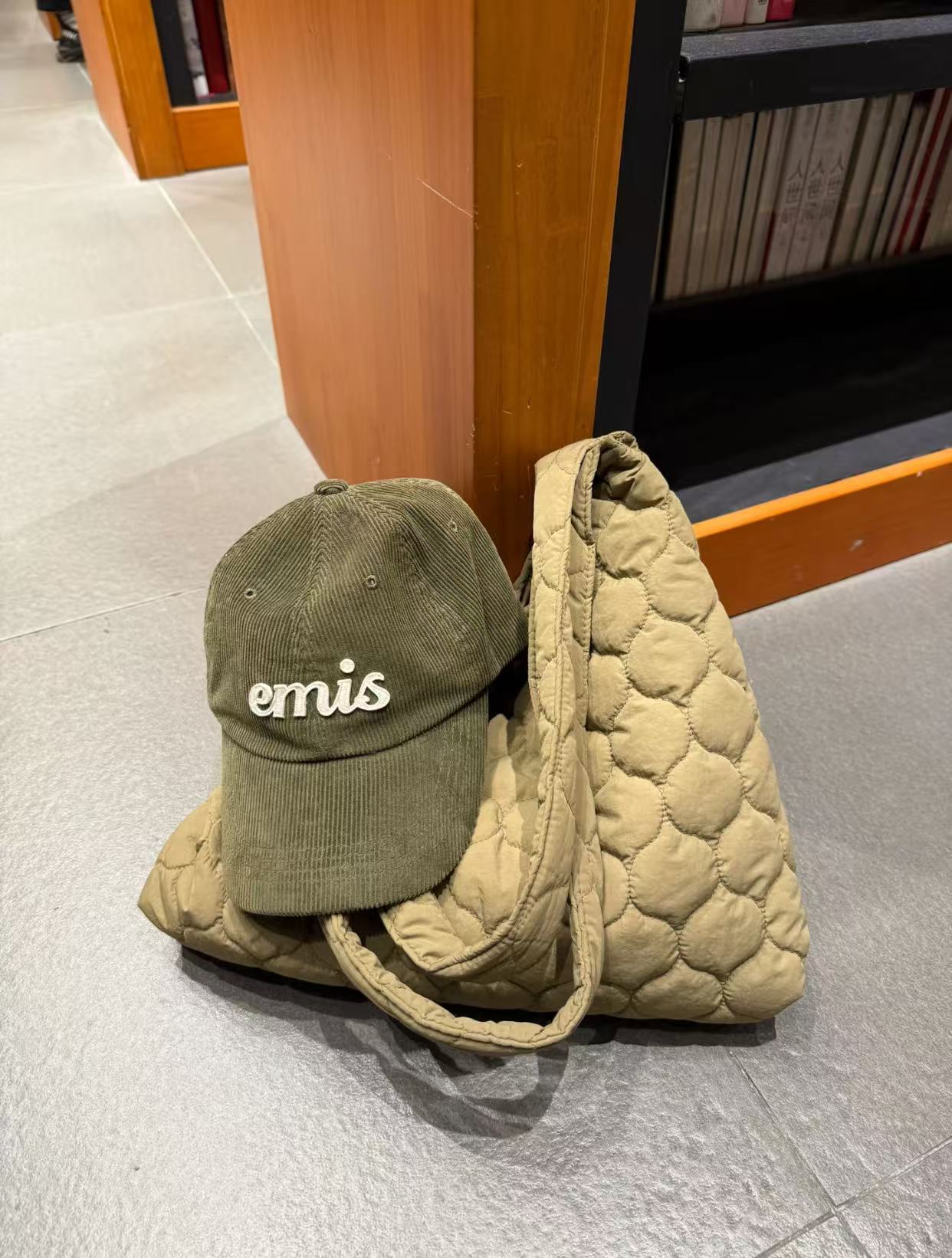 d4d95a091e701a0fb594307efd423575