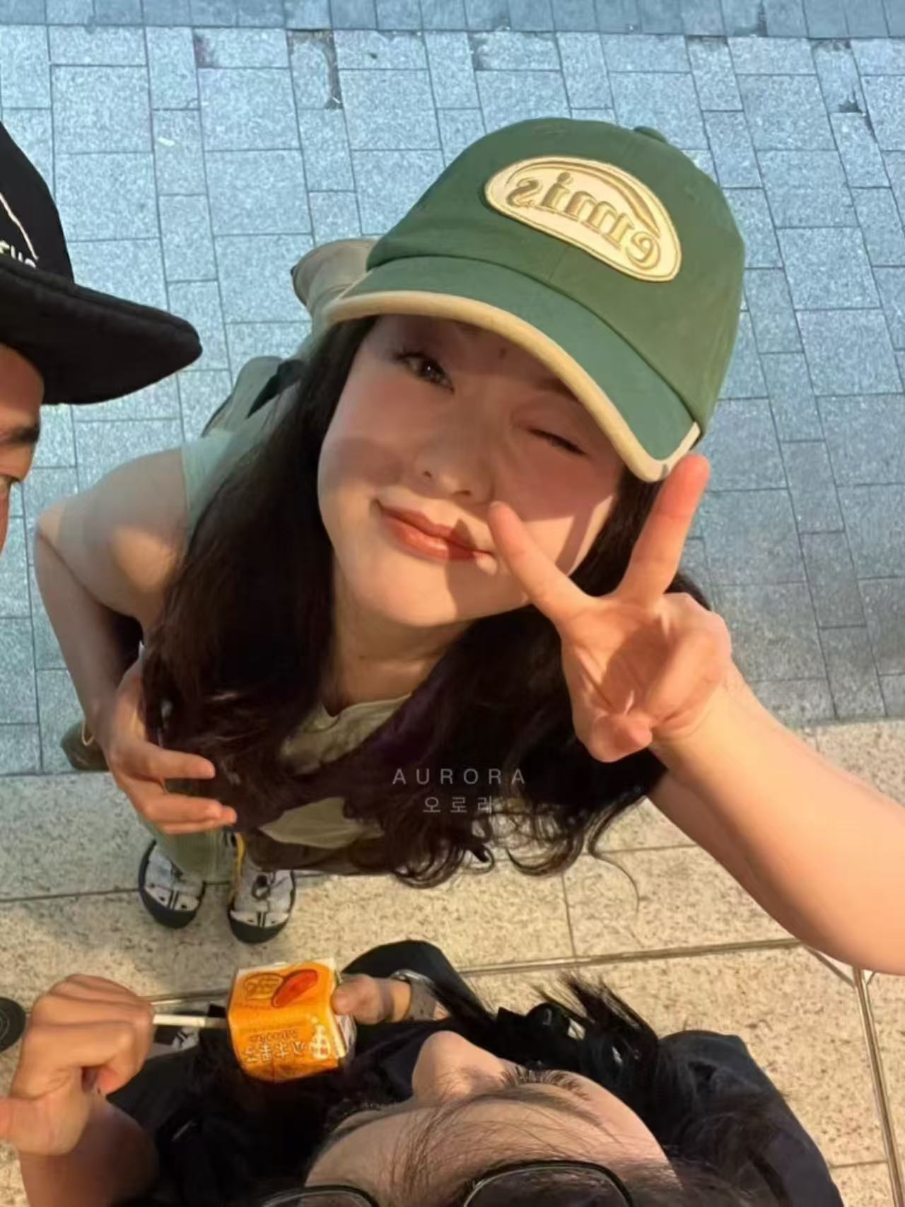 1a121dcfcfad51d6c5a3bc95d8213703