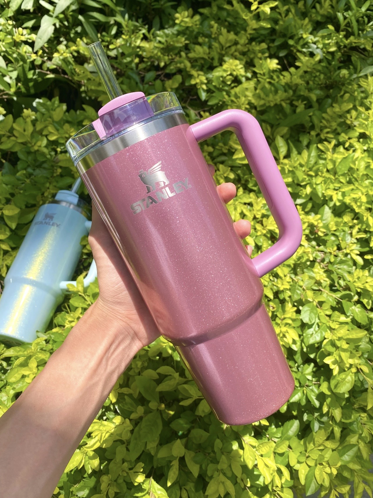 e7b701b8750628caad31b3b225a21843