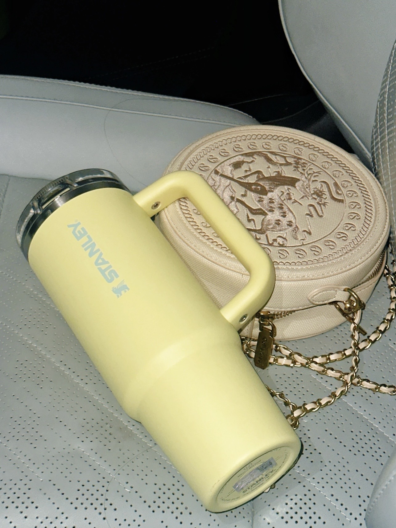 347fde8cc8920aa525bdfa5e902ae930