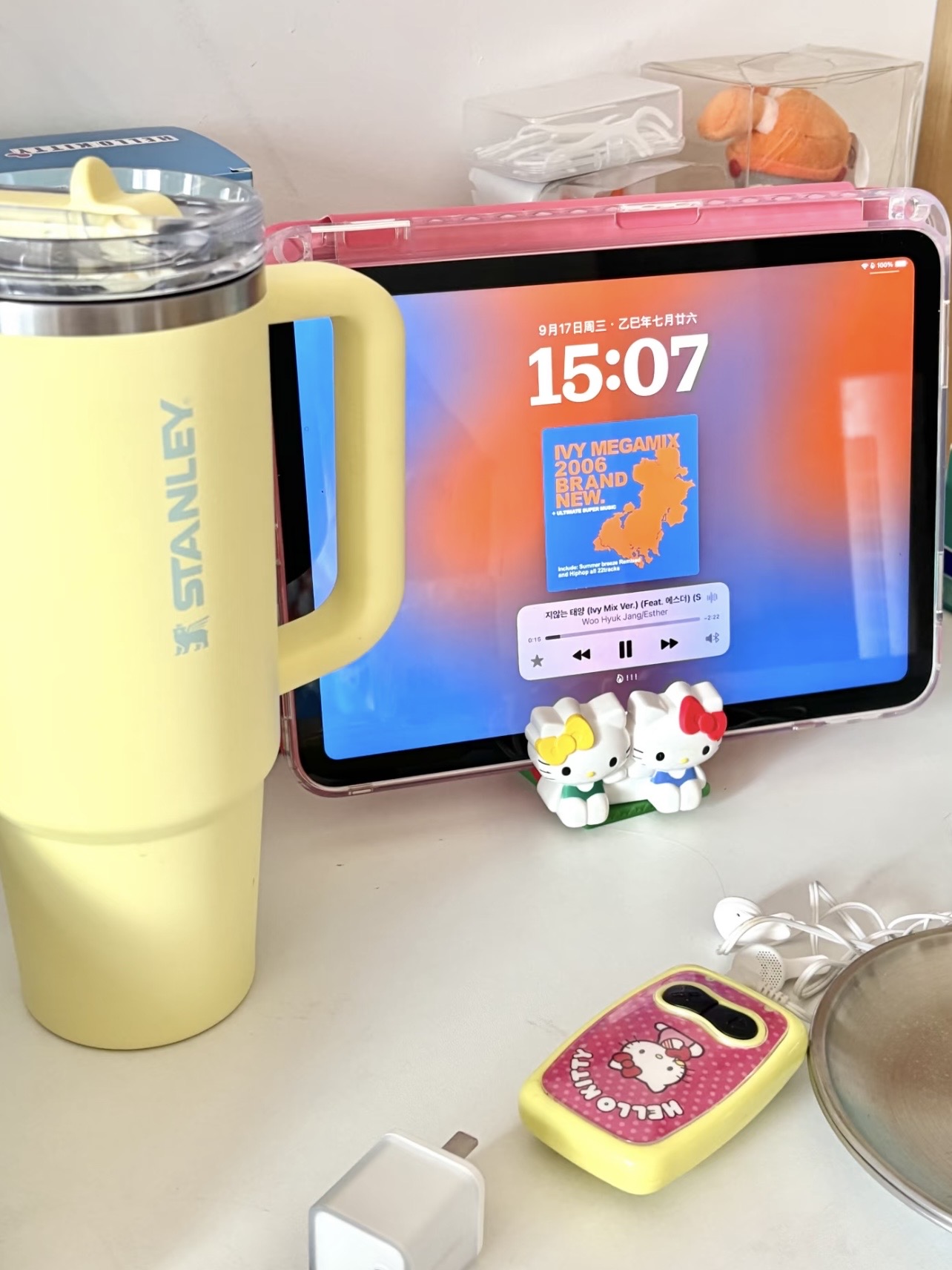 6476f7cb7547ed423075f4bd34336a71