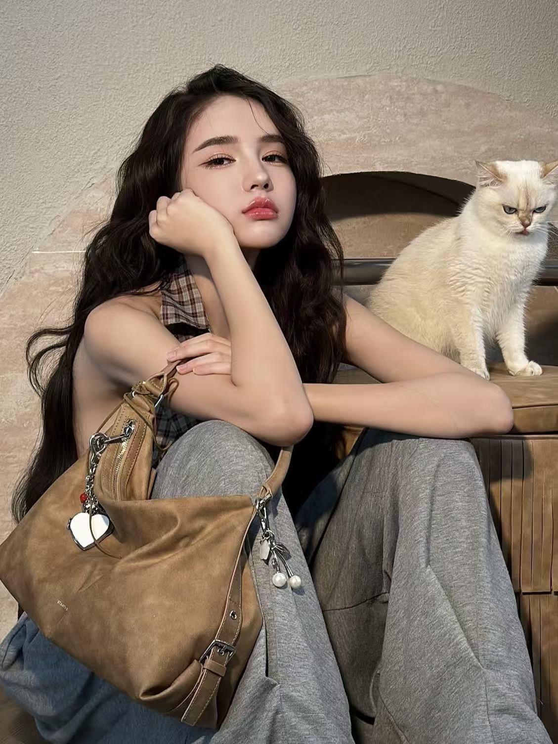 2375af32bb83bb38a5d6608a9838908a