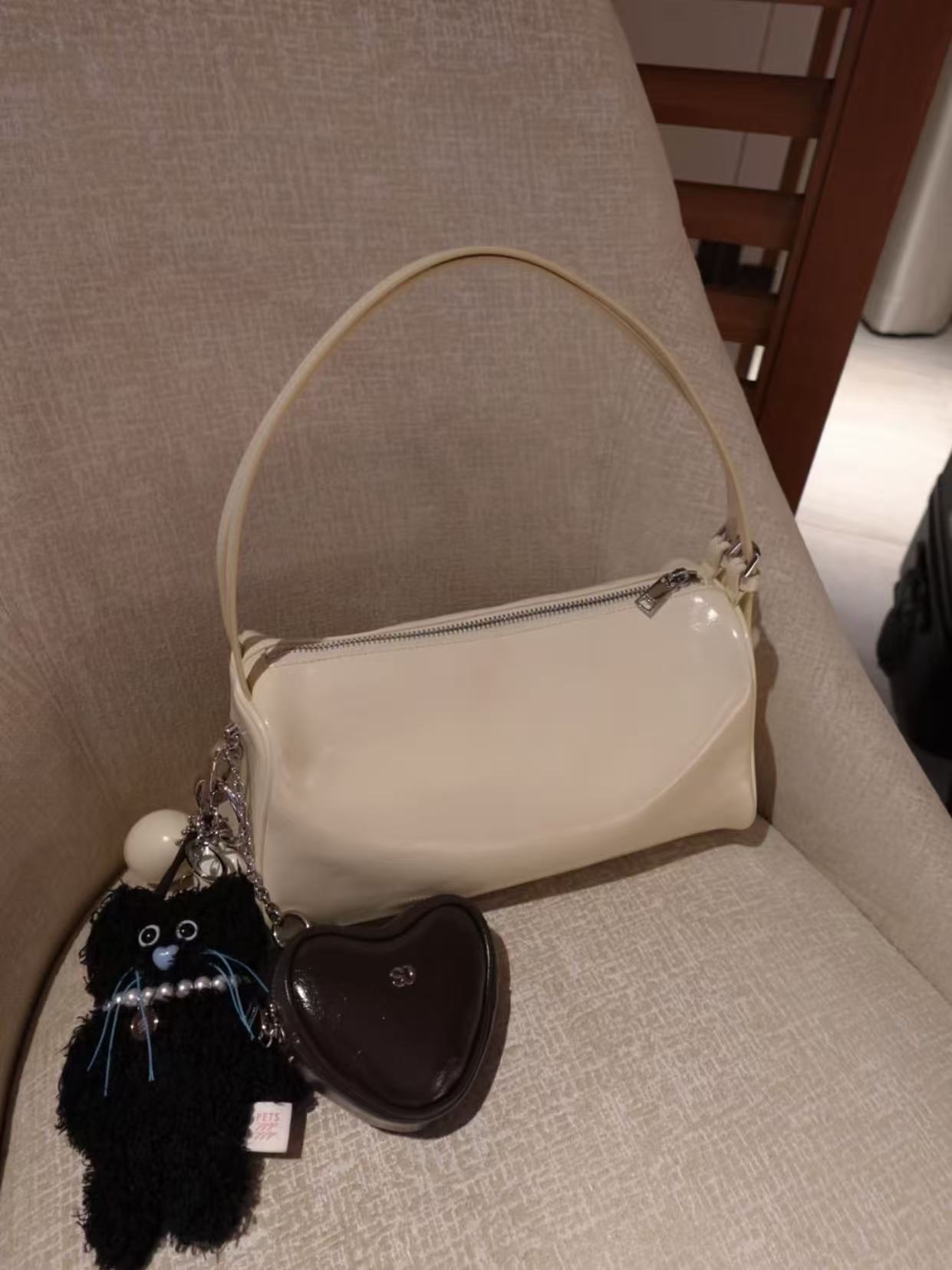 3896b30ad0f74db94ddb575a75ad8f2d