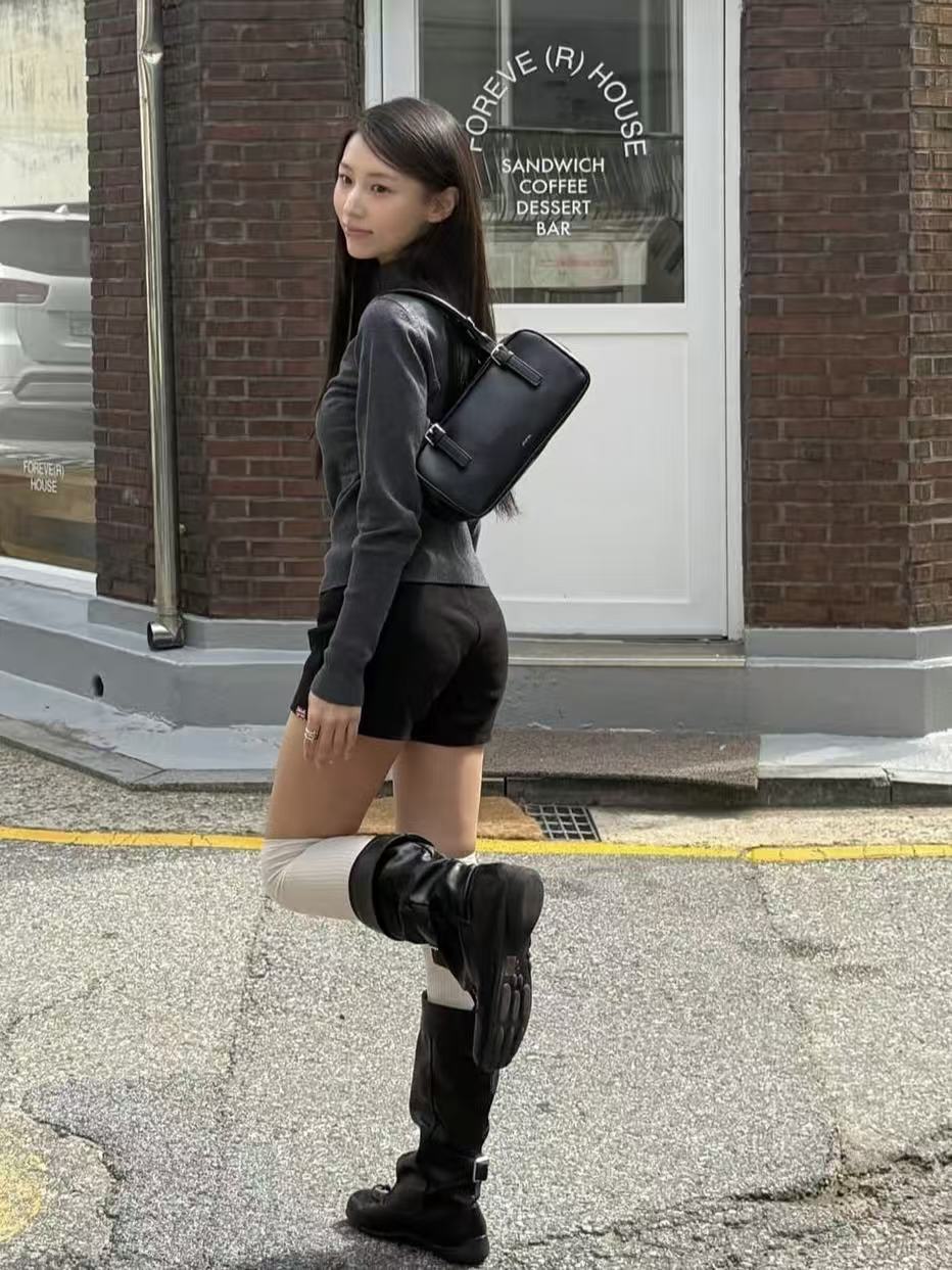 70cef0a3ebb9f82b3d3a24bff83912f9