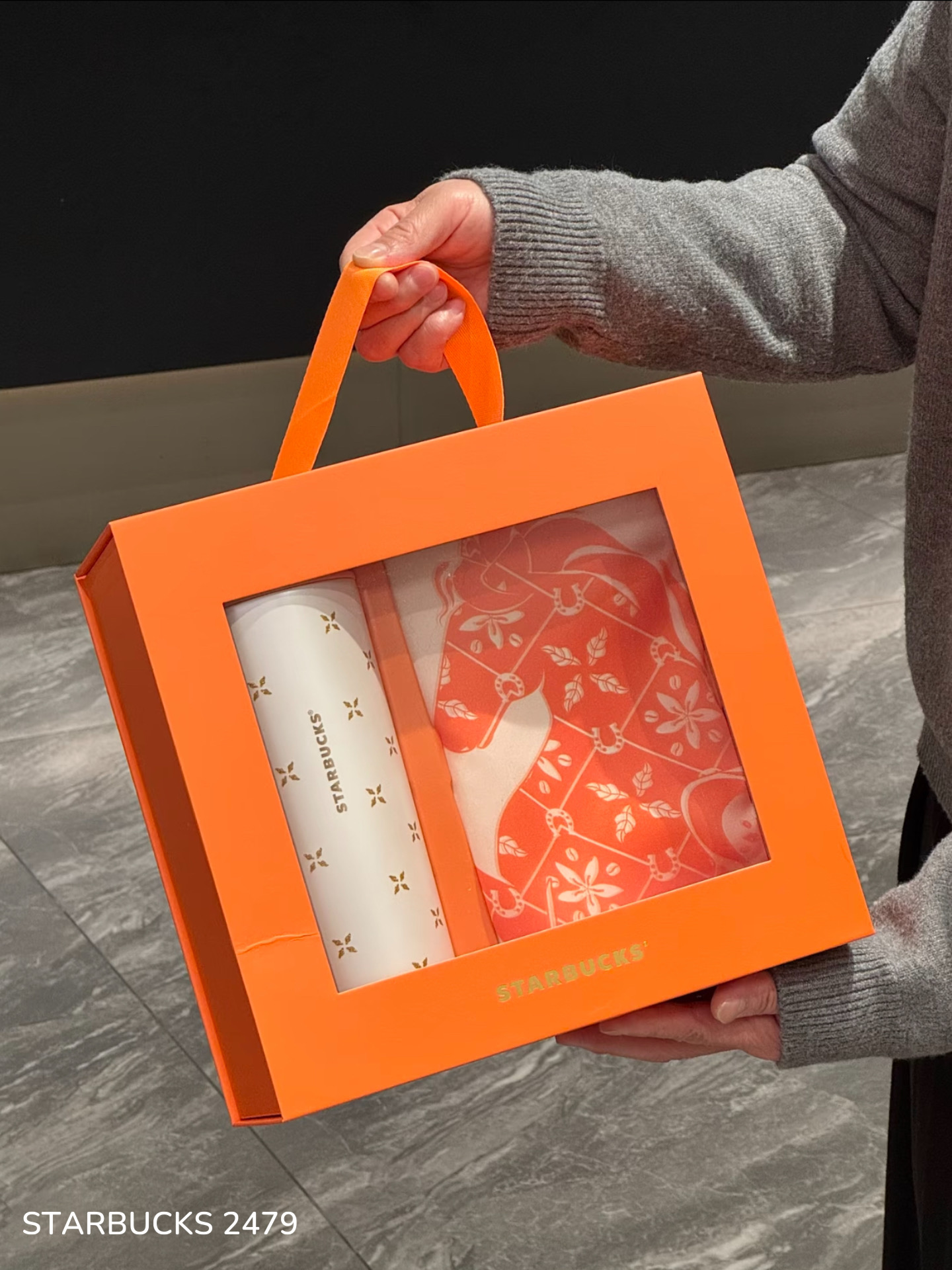 66065c4d4fa1f4723412f2957191a40a