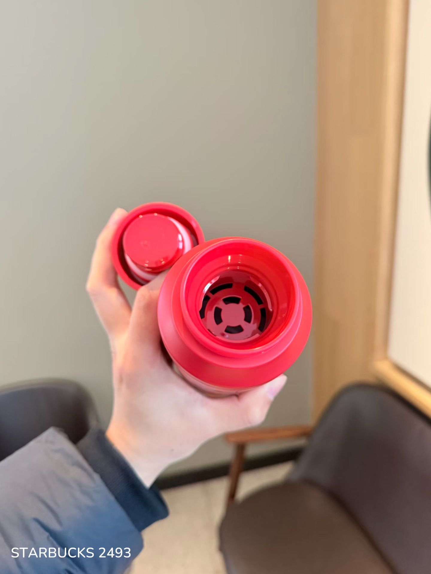 8240805ef1f1a44065f27deee372346d