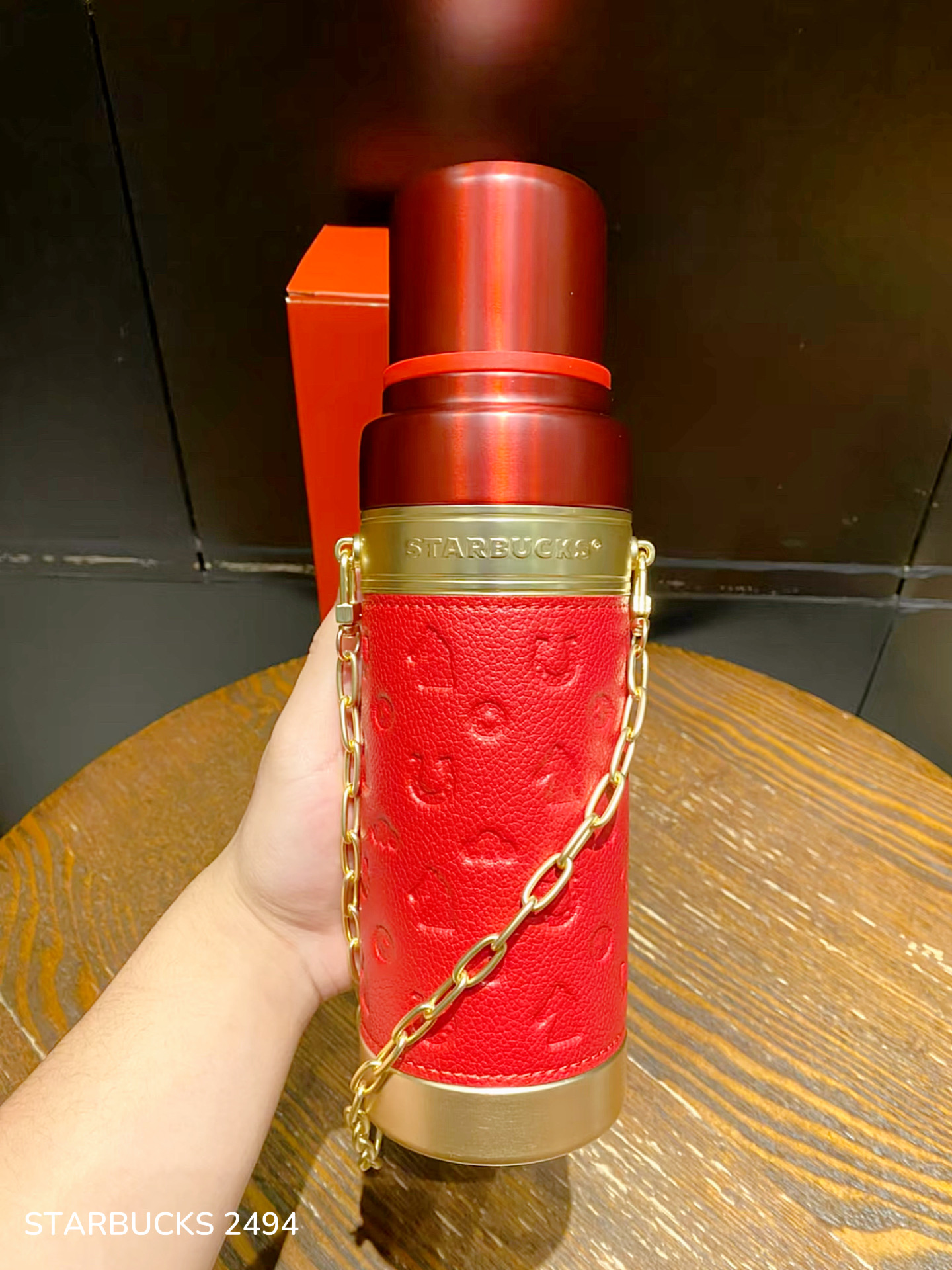 ad9e48fad08bab7e3ade8f5fd2b25694