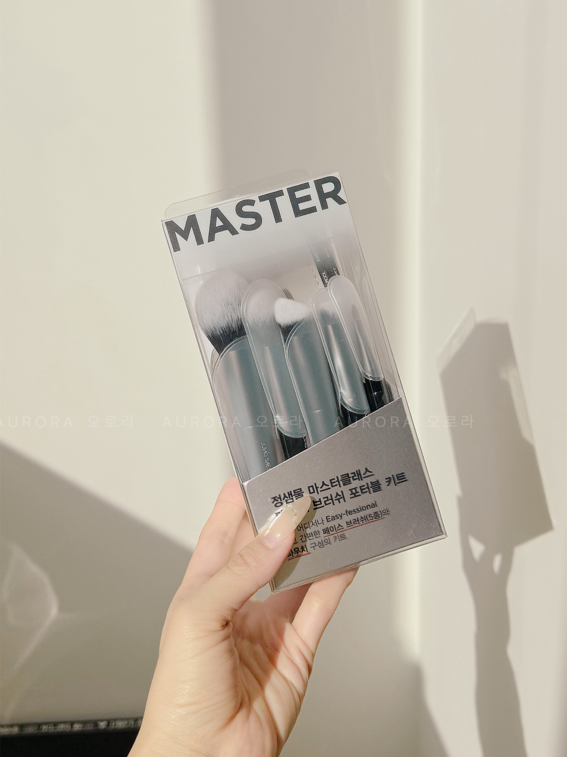 EE03AADD-CE6F-457E-B931-2659535ADBE5