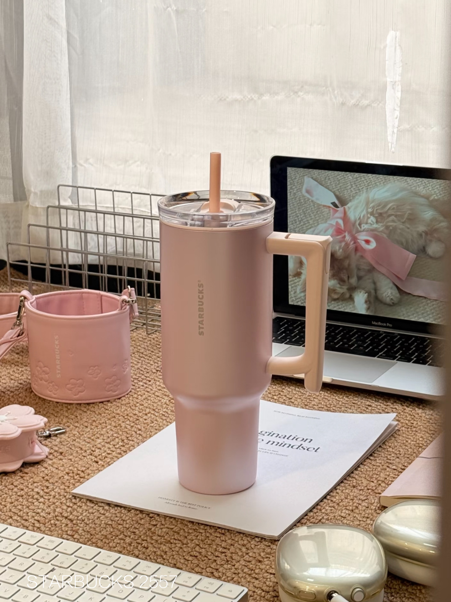 3617cb79e03659174a61eb9ea5803754