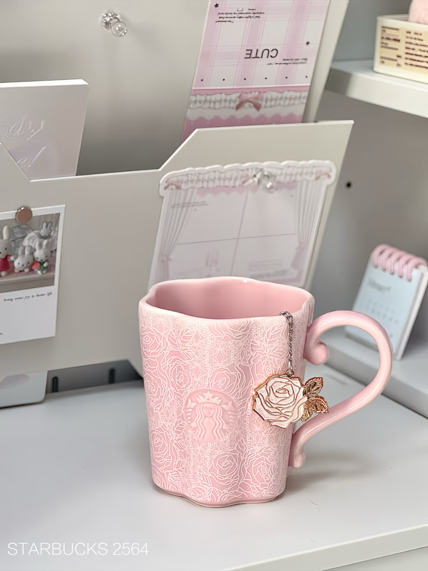 d6fce9b3cc74e4022bd10c61ff5f613c