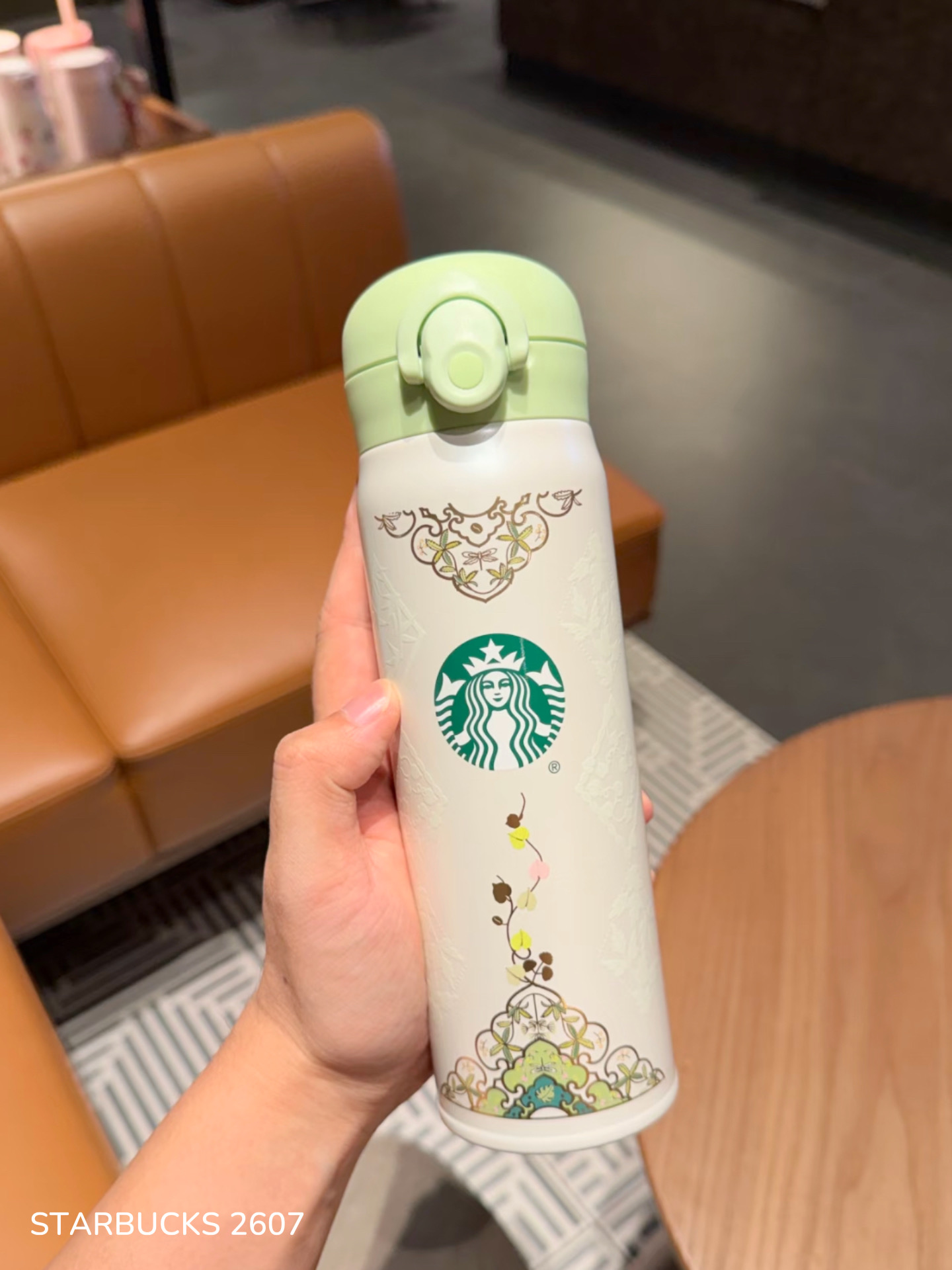 ee294e8ecf2bd167a249427d0f9c5963